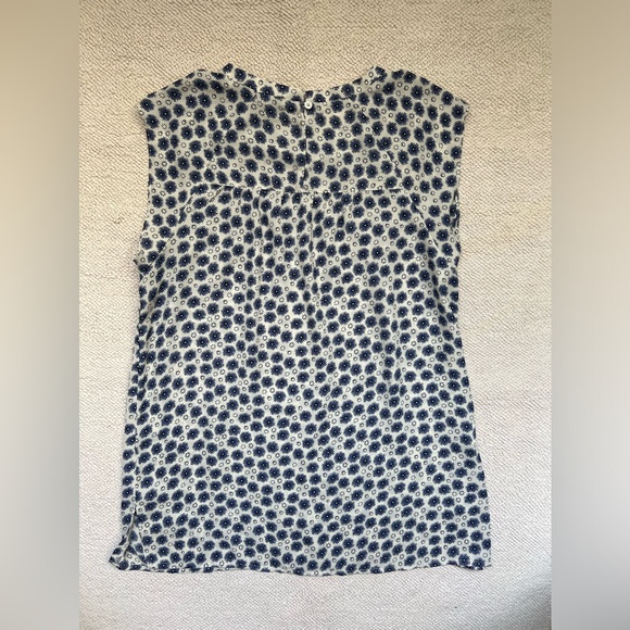 LOFT Ruffle Top/Blouse | Color: Blue,White,black Print | Size: XS - Picture 5 of 15